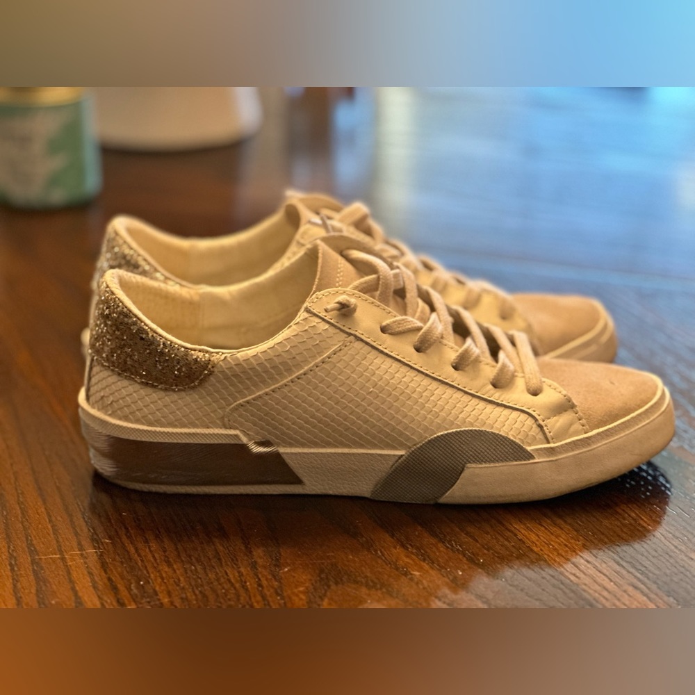 Dolce Vita Zina Sneaker
